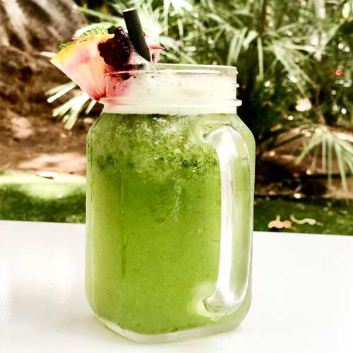Cóctel – Limonada Frozen con hierbabuena